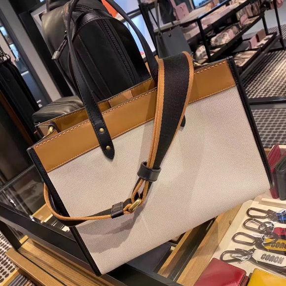 Coach limited edition Field 30 Tote - Picture 5 of 9